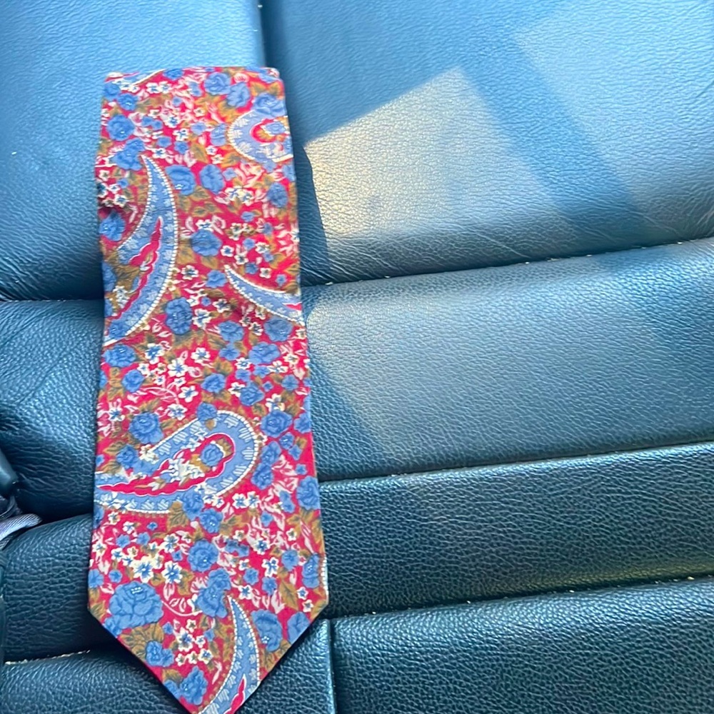 Bill Blass Tie